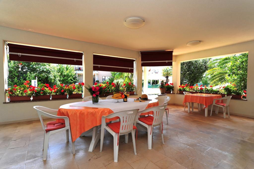 Villa Fontana Sukošan Exterior foto