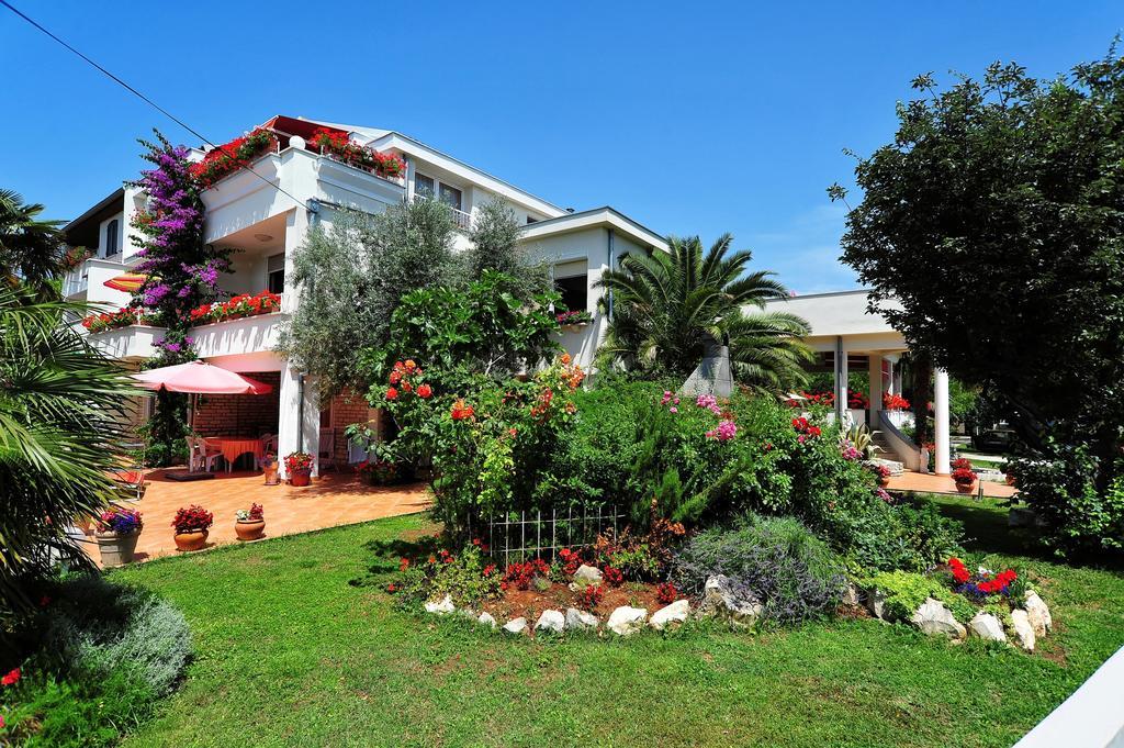 Villa Fontana Sukošan Exterior foto